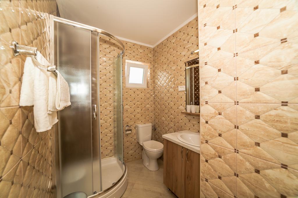 Aqua Breeze Apartments Будва Екстер'єр фото