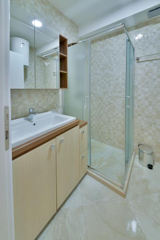 Aqua Breeze Apartments Будва Екстер'єр фото