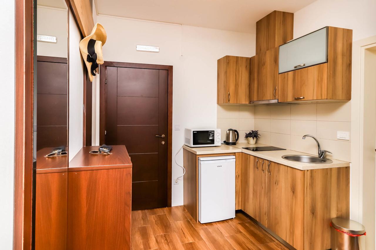 Aqua Breeze Apartments Будва Екстер'єр фото