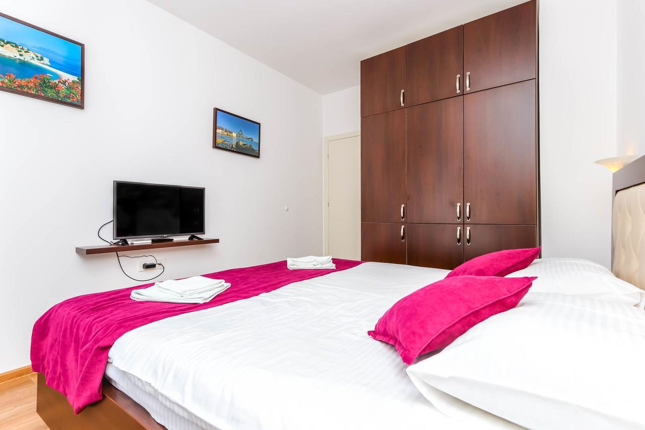 Aqua Breeze Apartments Будва Екстер'єр фото