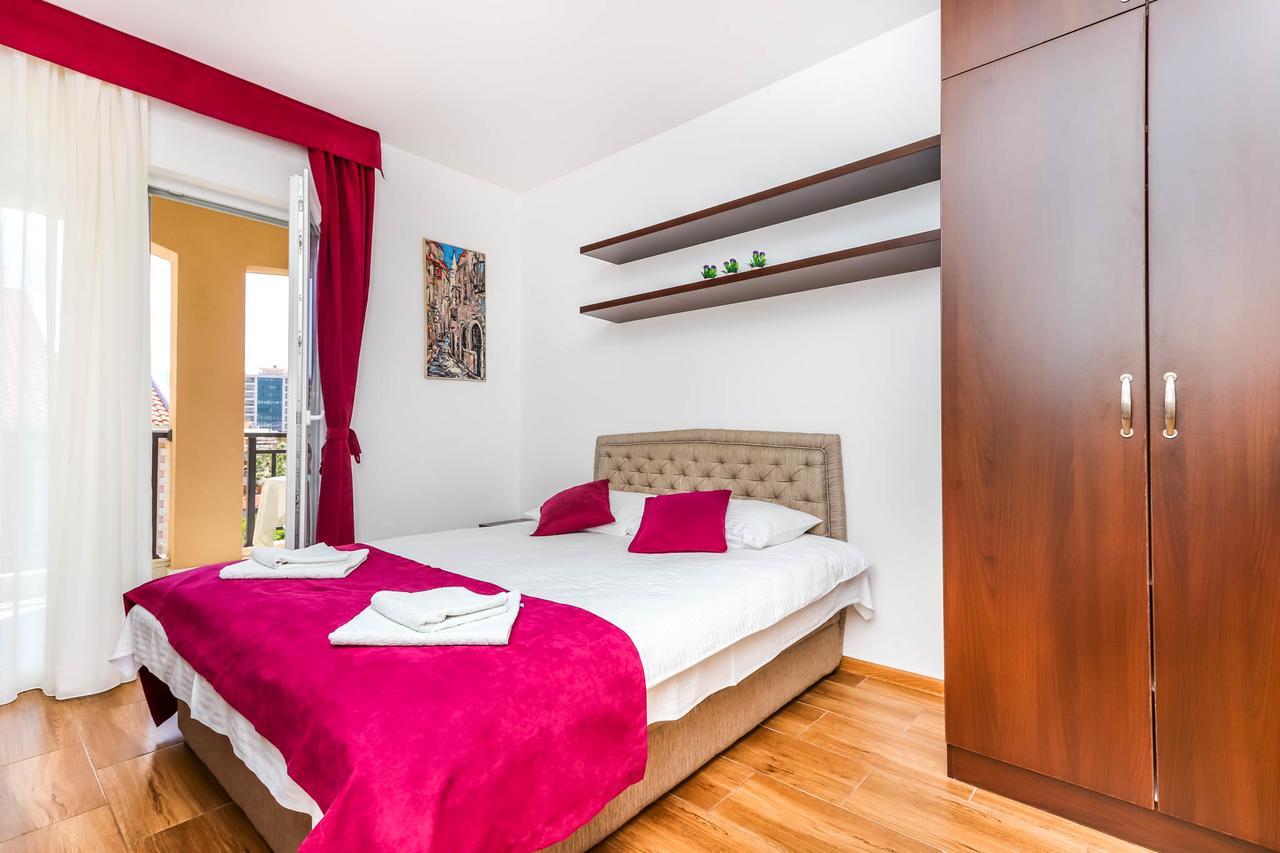 Aqua Breeze Apartments Будва Екстер'єр фото
