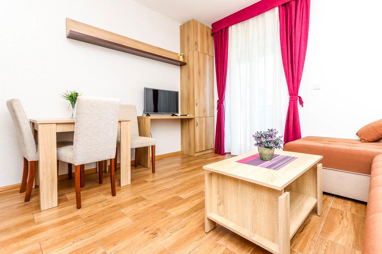 Aqua Breeze Apartments Будва Екстер'єр фото