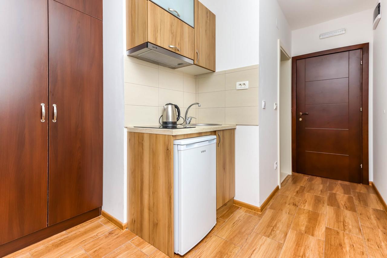 Aqua Breeze Apartments Будва Екстер'єр фото