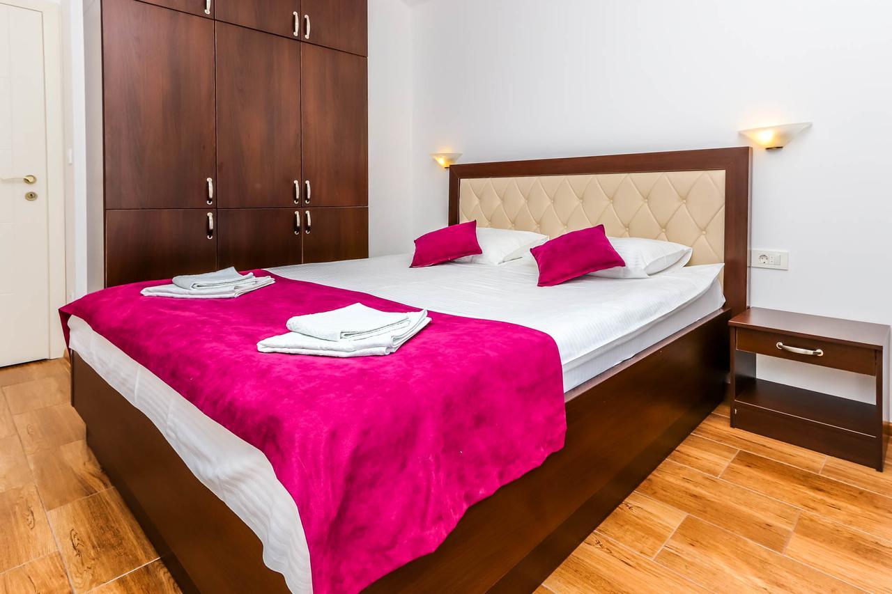Aqua Breeze Apartments Будва Екстер'єр фото